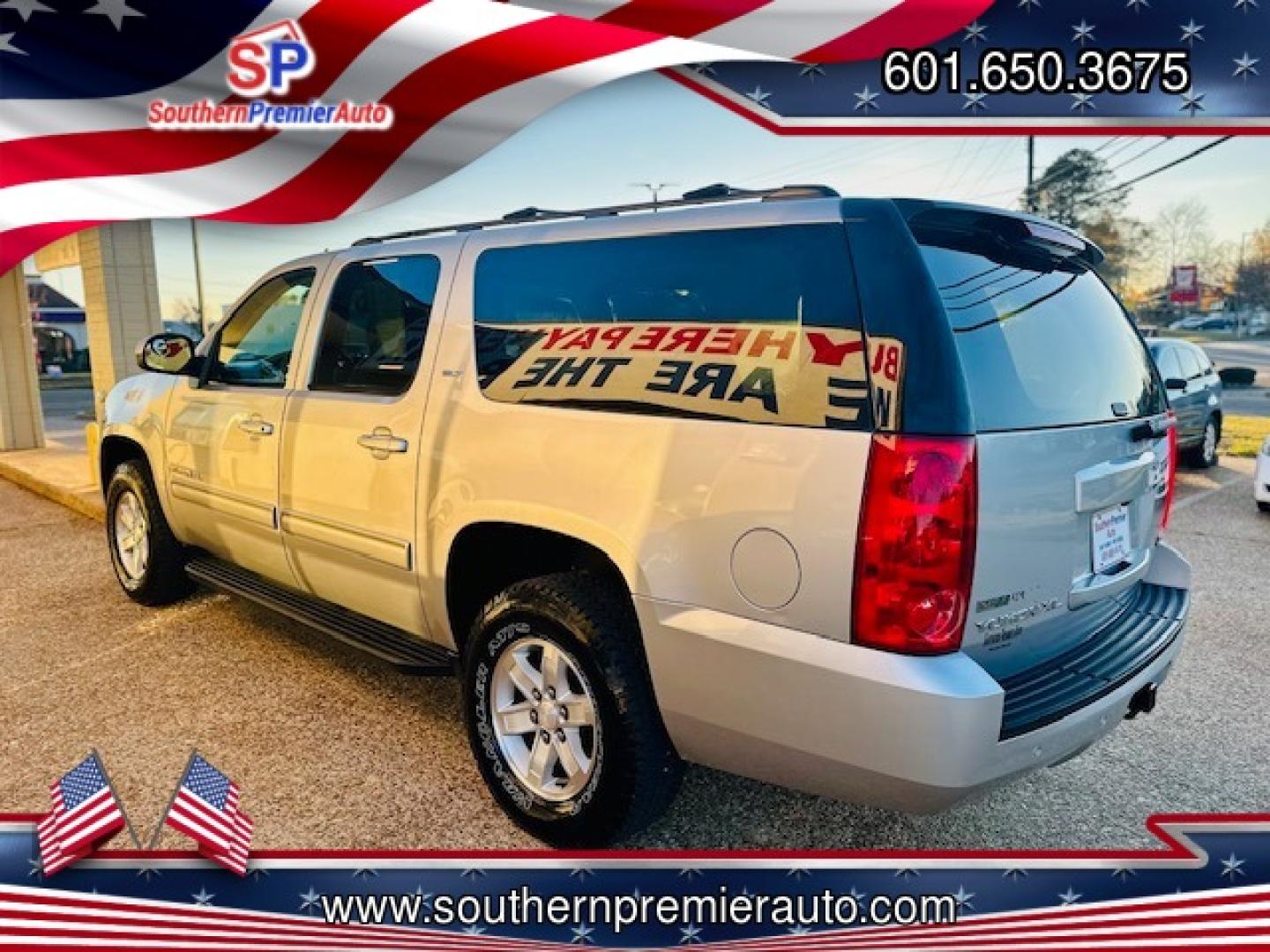 2011 SILVER GMC YUKON XL SLT1 SLT (1GKS2KE33BR) with an 5.3L V8 OHV 16V FFV engine, 4-Speed Automatic transmission, located at 922 W. Beacon St., Philadelphia, MS, 39350, (601) 650-3675, 32.770447, -89.127151 - Title: 2011 GMC Yukon XL SLT-1 1/2 Ton Year: 2011 Make: GMC Model: Yukon XL Engine: 5.3L V8 OHV 16V FFV Body: SPORT UTILITY 4-DR Transmission: 4-Speed Automatic Drive Type: 4WD Mpg City: 15 Mpg: 21 Trim: SLT-1 1/2 Ton - Photo#3